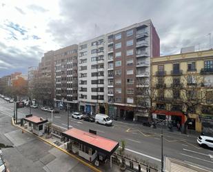 Außenansicht von Wohnung zum verkauf in  Valencia Capital mit Klimaanlage und Balkon