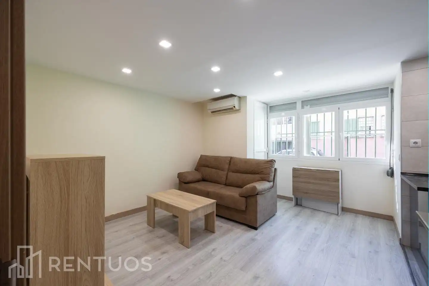 Sala de estar de Planta baja de alquiler en  Madrid Capital con Aire acondicionado