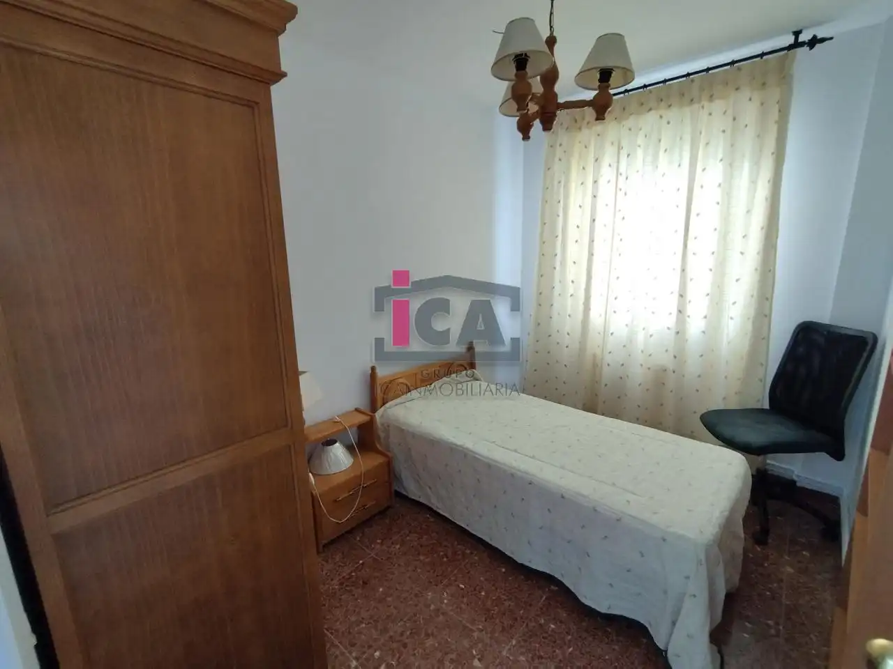 Habitación de Piso de alquiler en Cáceres con Aire acondicionado, Calefacción y Amueblado