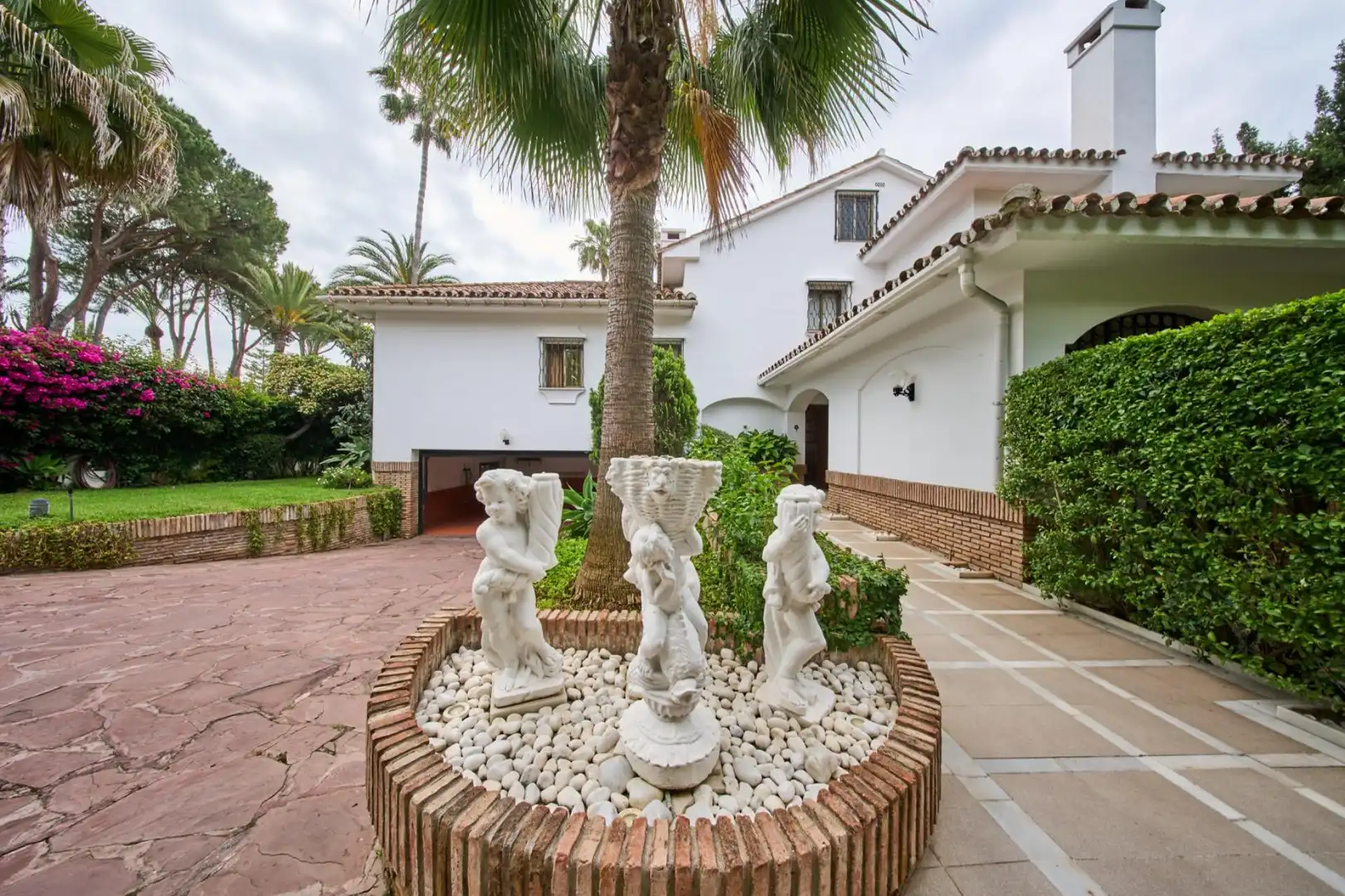 Jardín de Casa o chalet en venta en Marbella con Aire acondicionado, Calefacción y Jardín privado