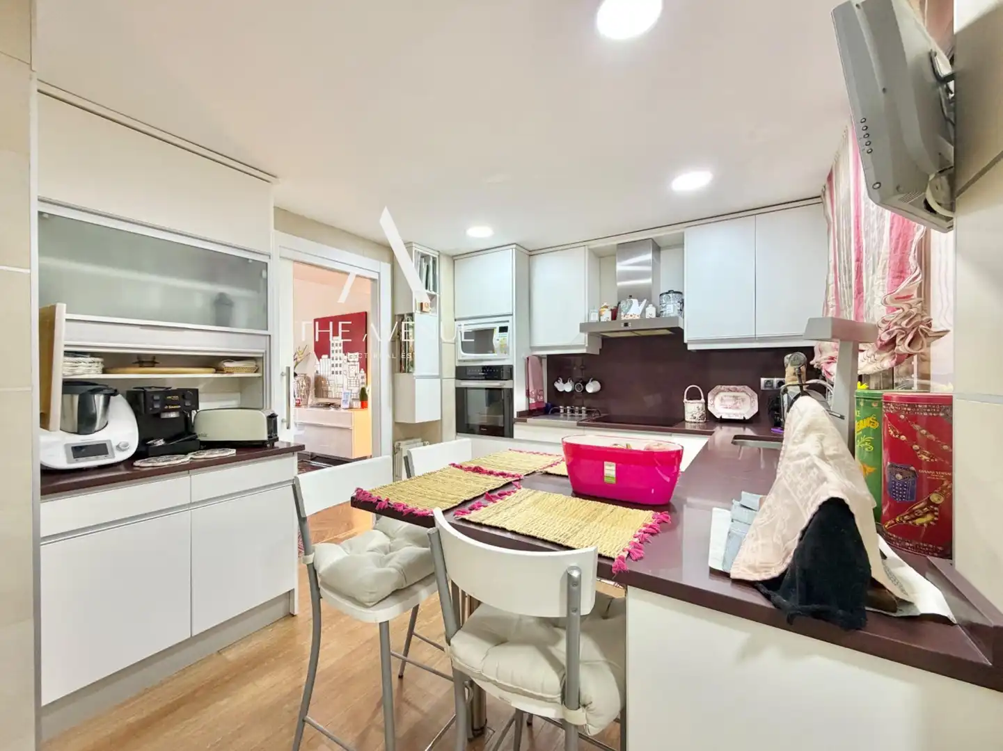 Kitchen of Flat for sale in Madrid  with Air Conditioner, Heating and Parquet flooring