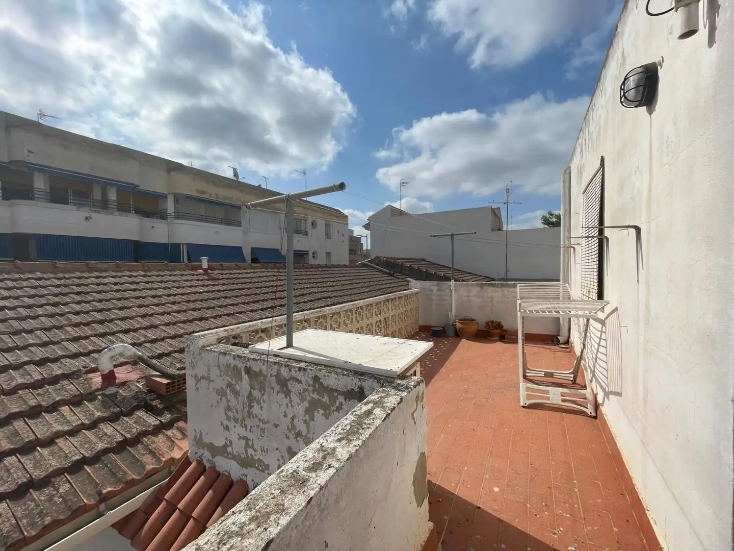 Vista exterior de Casa o chalet en venta en San Miguel de Salinas con Aire acondicionado, Terraza y Amueblado