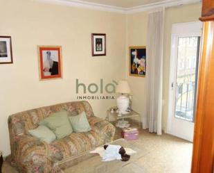 Living room of Flat for sale in  Valencia Capital  with Air Conditioner and Balcony