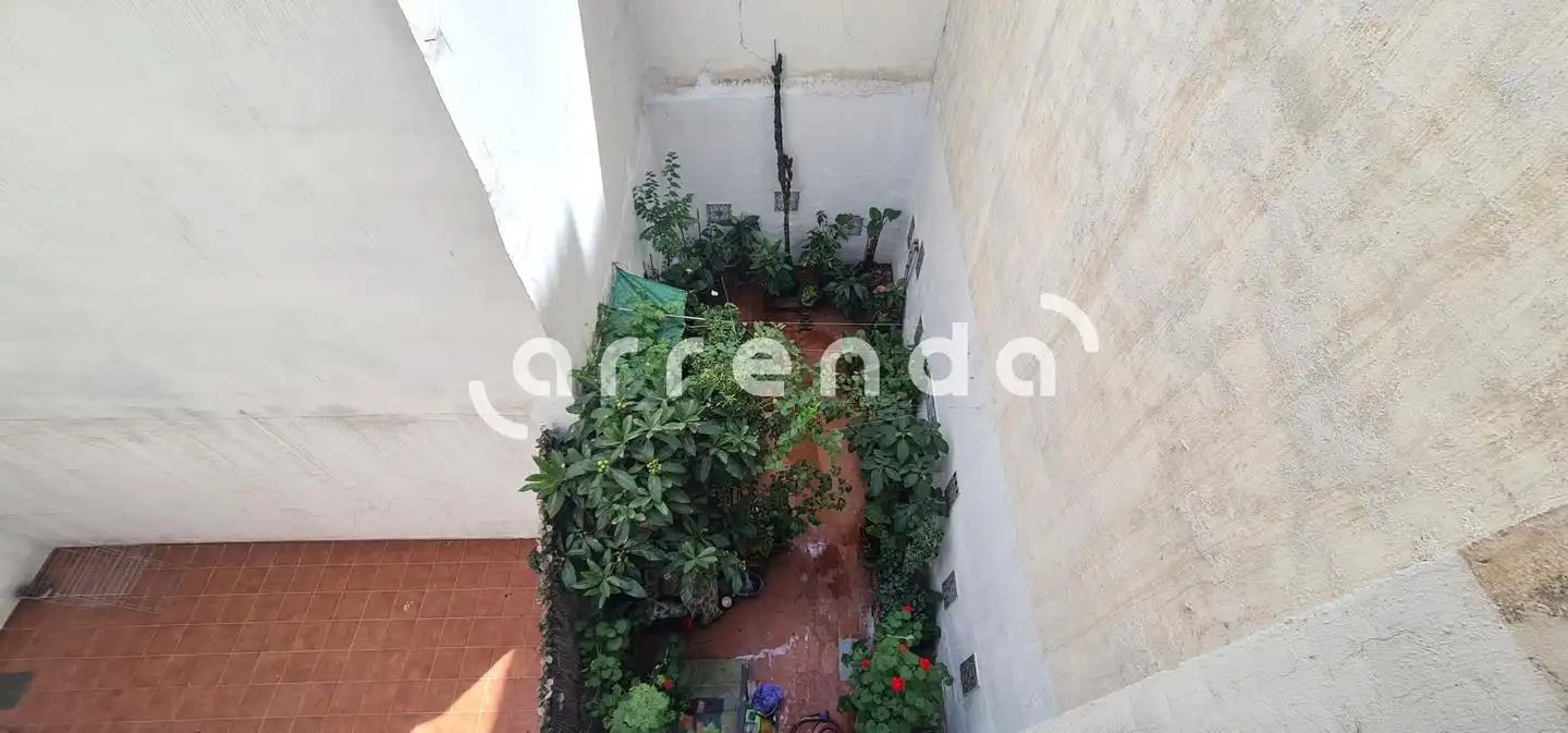 Piso de alquiler en Del Amor De Dios, Cortes - Huertas
