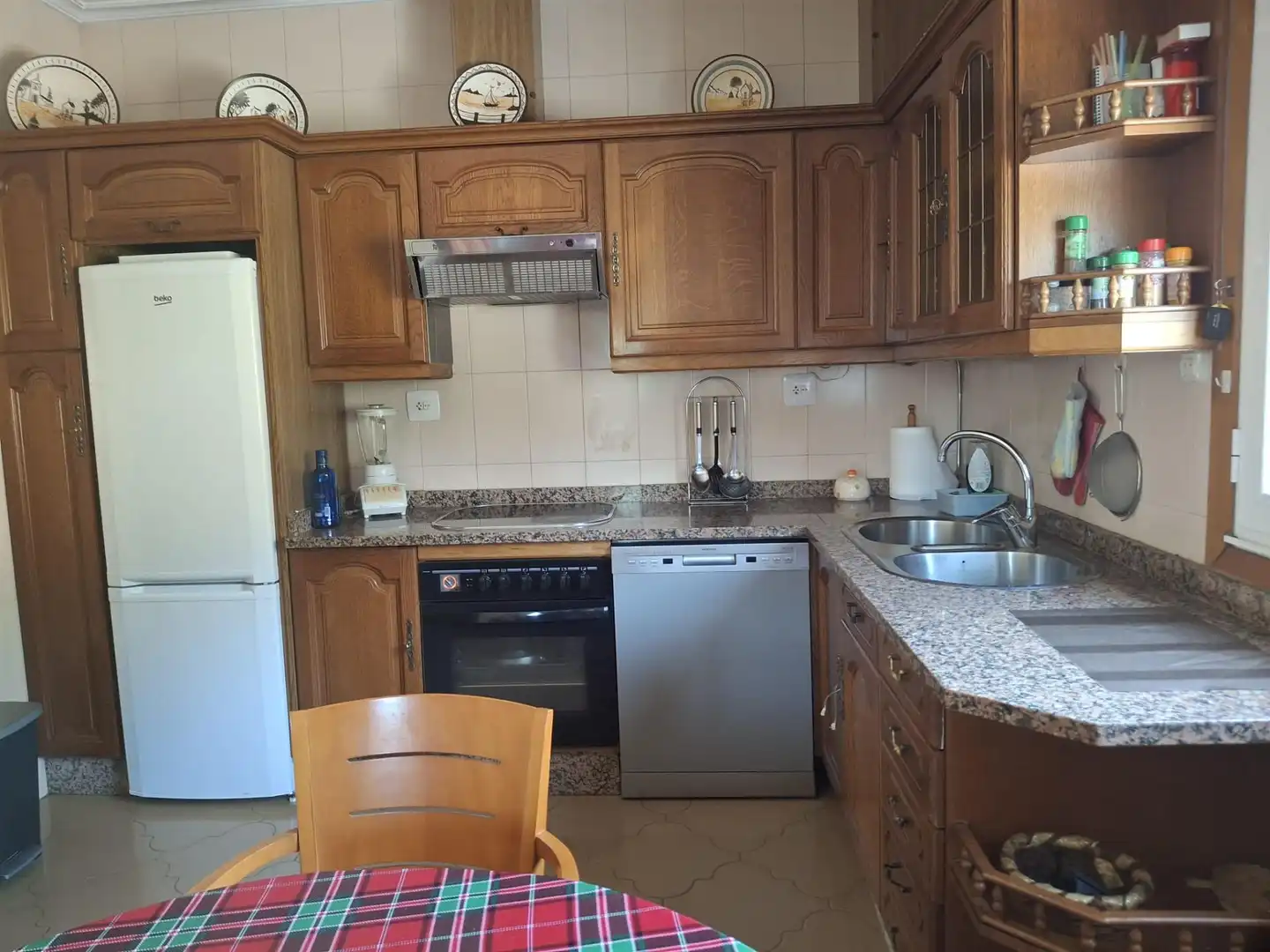 Kitchen of Houses for sale in Ourense Capital   with Air Conditioner, Heating and Private garden