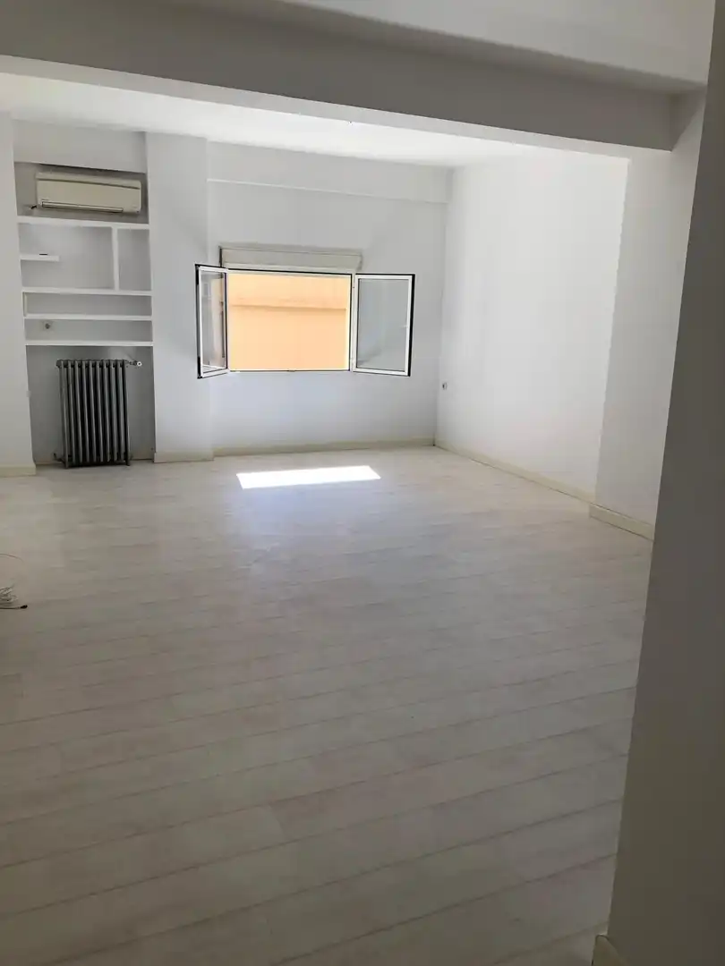 Dormitori de Pis de lloguer en Sevilla amb Aire condicionat, Calefacció i Parquet