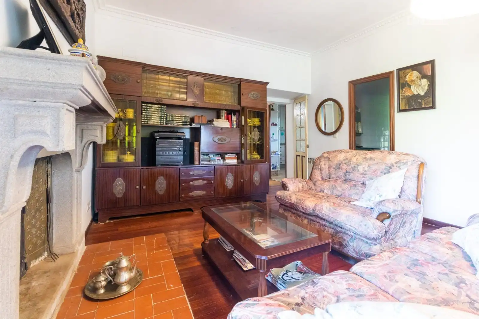 Sala de estar de Edificio en venta en Cangas 