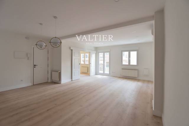 Piso en Alquiler en MARÍA DEL CARMEN en Puerta del Ángel