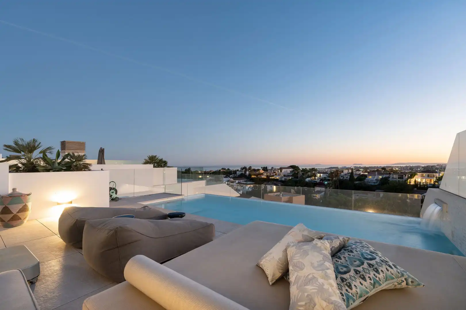Wohnung mit Terrasse zum Verkauf in Nueva Andalucía, imagen 3