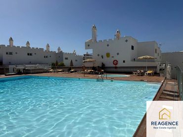 Casa con piscina en venta en Avenida de Gran Canaria