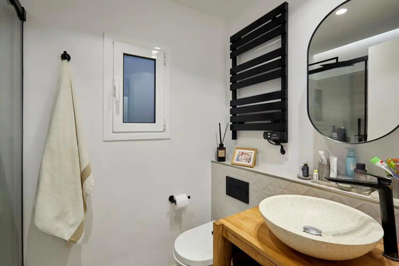 Bany de Apartament en venda en Barcelona amb Aire condicionat, Calefacció i Parquet