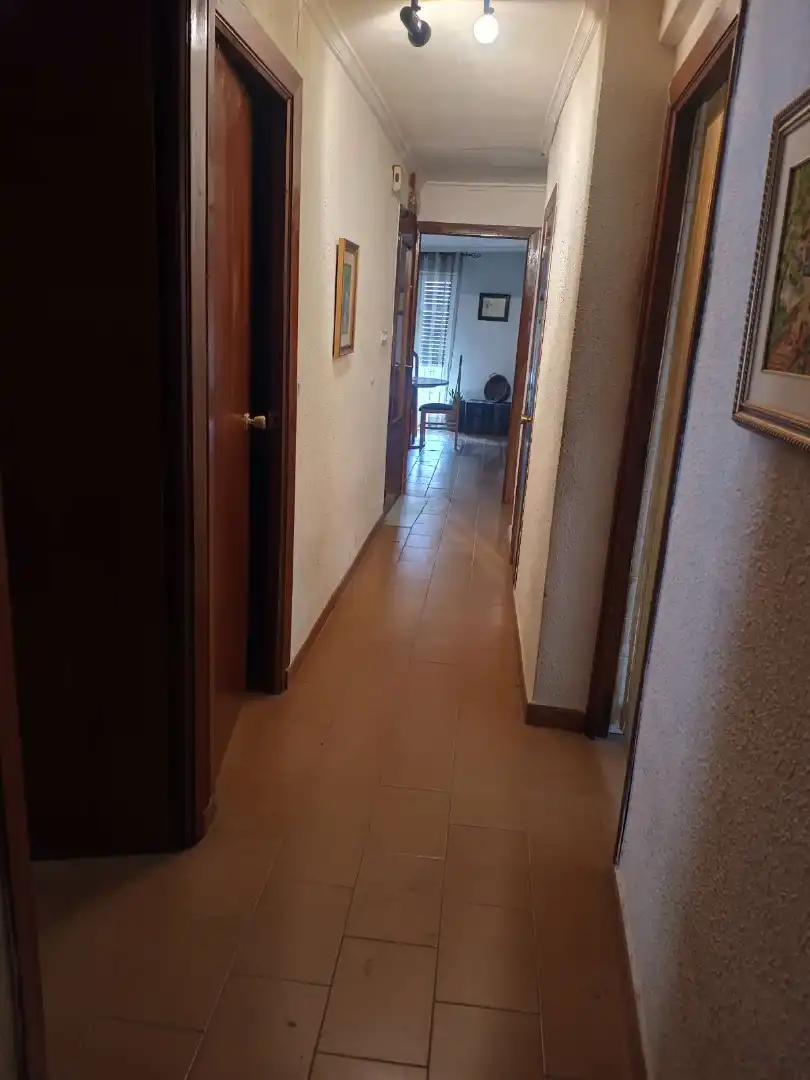 Casa o xalet en venda en Venta del Moro amb Terrassa, Traster i Moblat