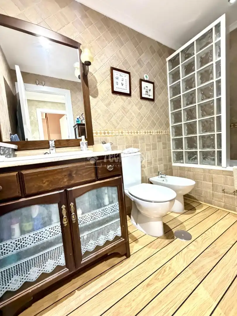 Bathroom of Flat for sale in Arganda del Rey  with Air Conditioner, Heating and Parquet flooring