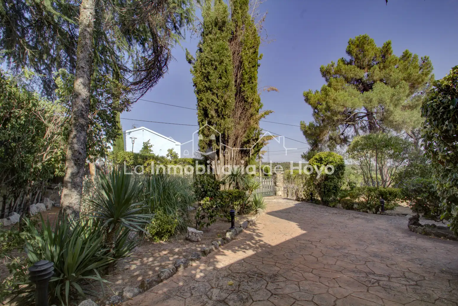Jardí de Casa o xalet en venda en Hoyo de Manzanares amb Calefacció, Jardí privat i Terrassa
