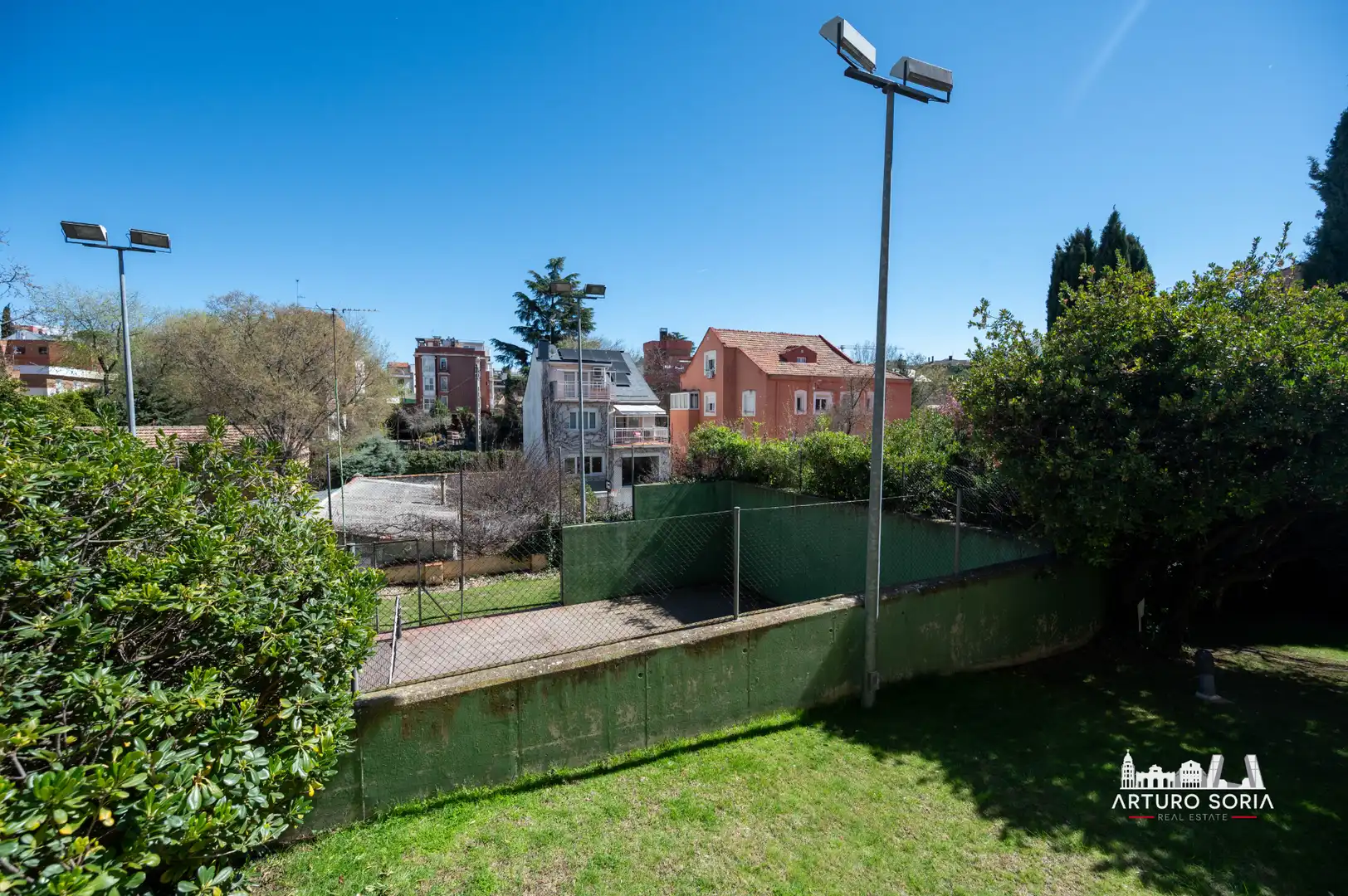 Jardín de Ático en venta en Madrid con Aire acondicionado, Terraza y Trastero