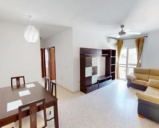 Living room of Flat for sale in  Sevilla Capital  with Air Conditioner, Heating and Storage room