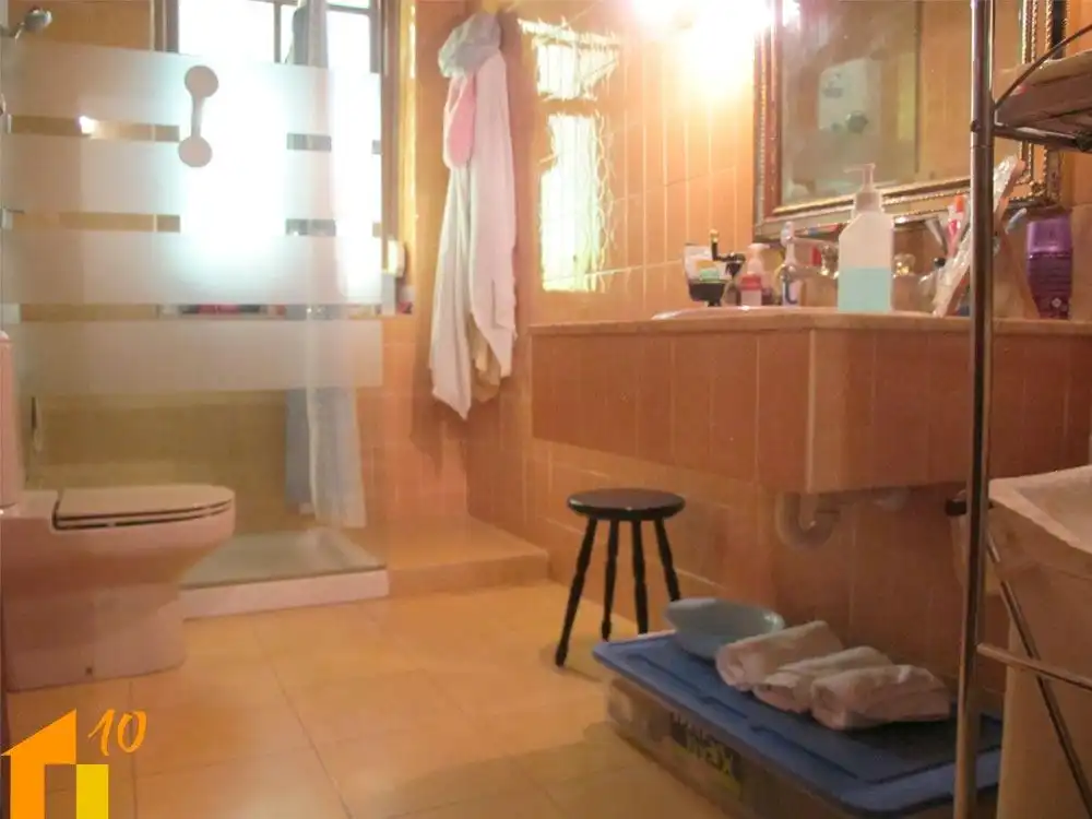Baño de Casa o chalet en venta en Burgos con Calefacción, Jardín privado y Trastero