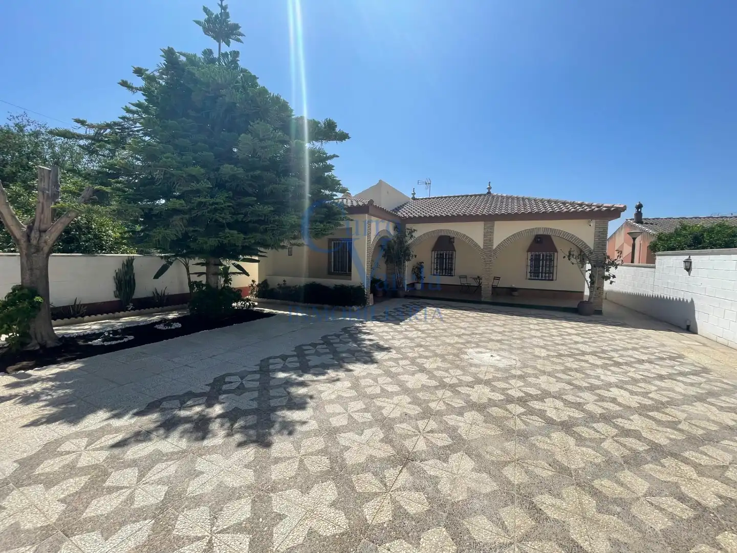 Exterior view of Country homes for sale in Dos Hermanas  with Air Conditioner, Heating and Private garden