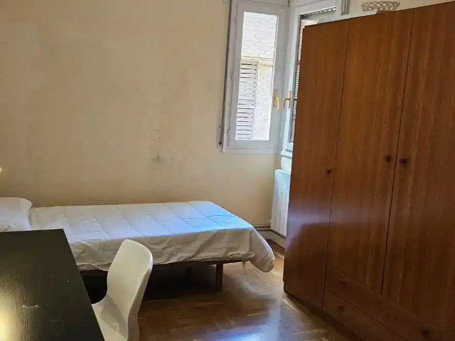Bedroom of Flat for rent in  Pamplona / Iruña  with Parquet flooring, Storage room and Furnished