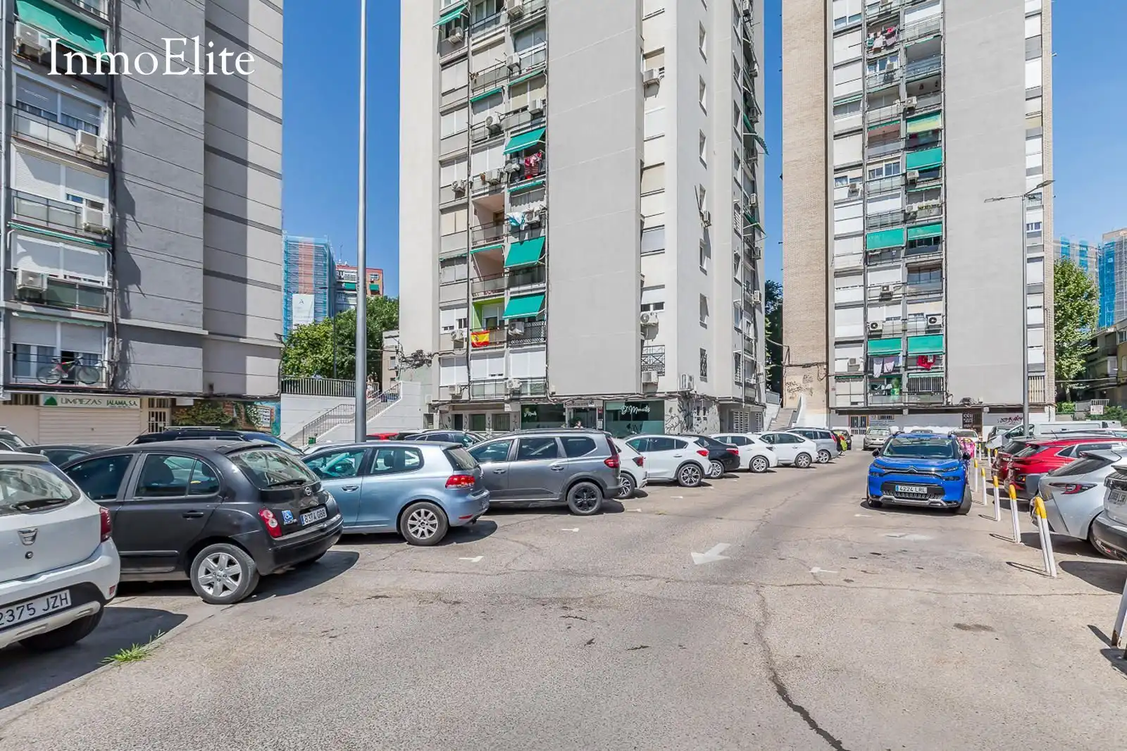 Parking de Local en venta en Madrid con Aire acondicionado y Alarma