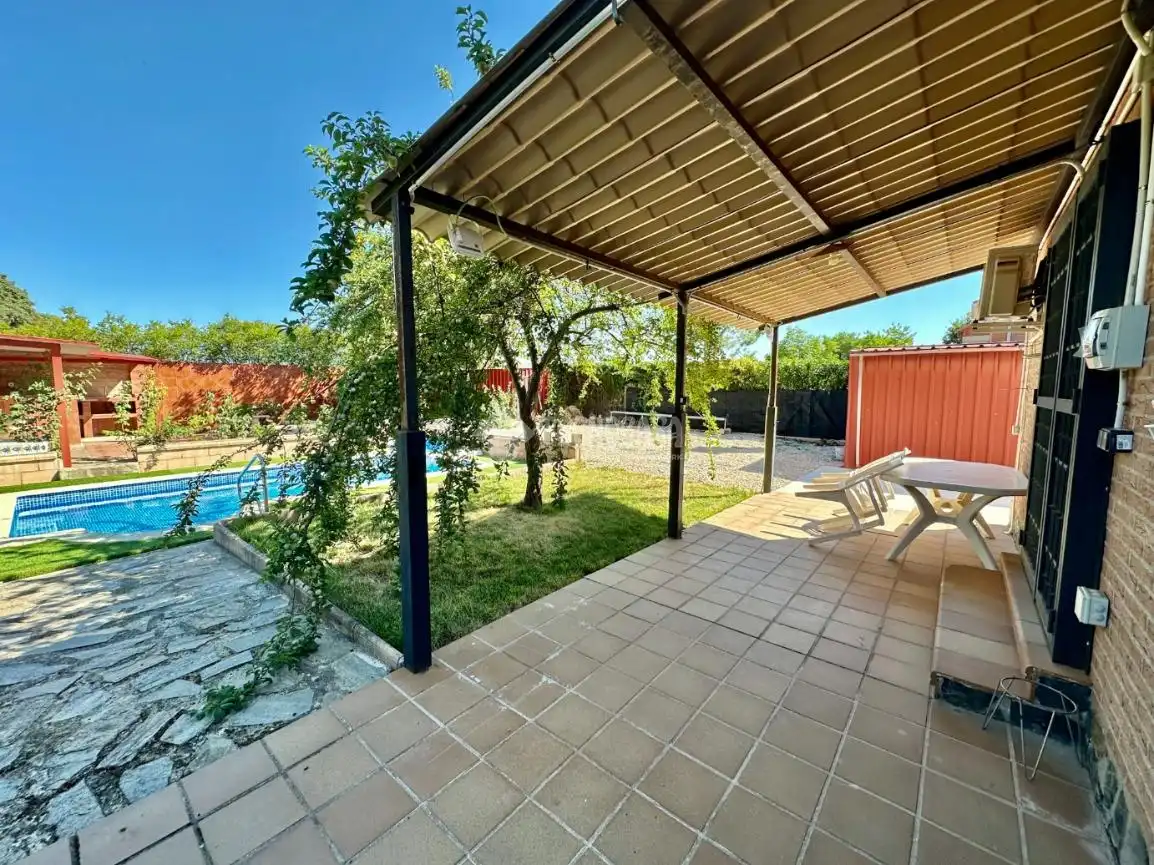 Terrassa de Casa o xalet en venda en Pioz amb Aire condicionat