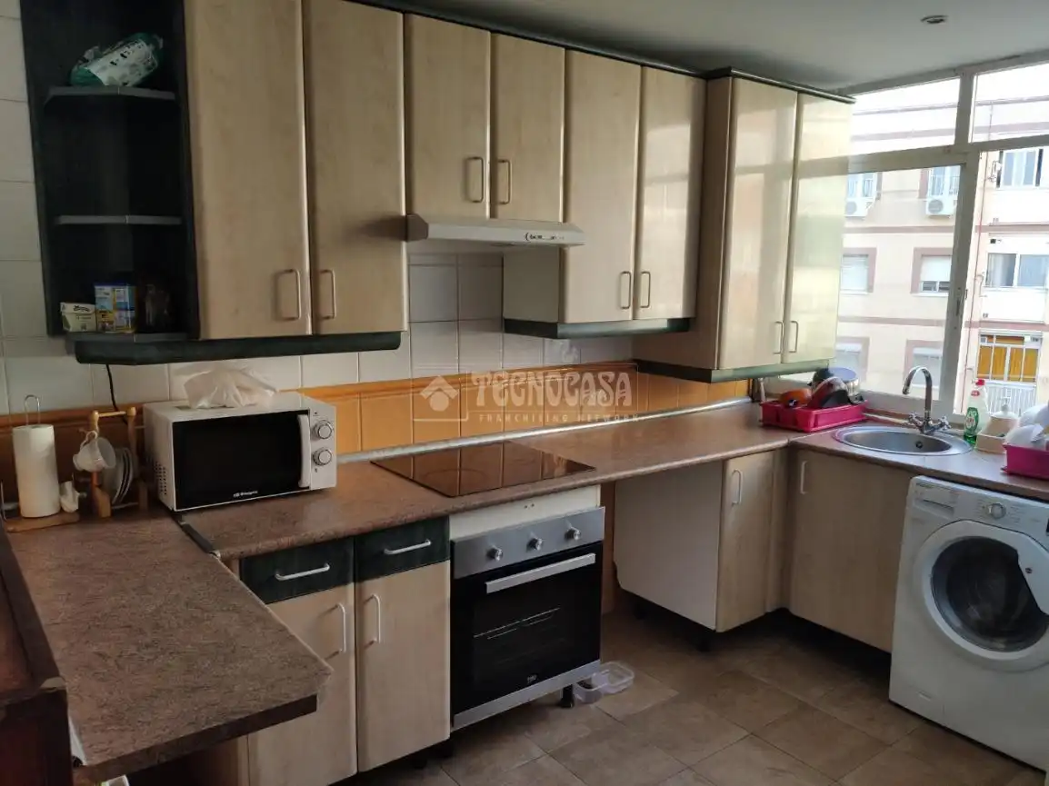 Flat for sale in Zona Renfe