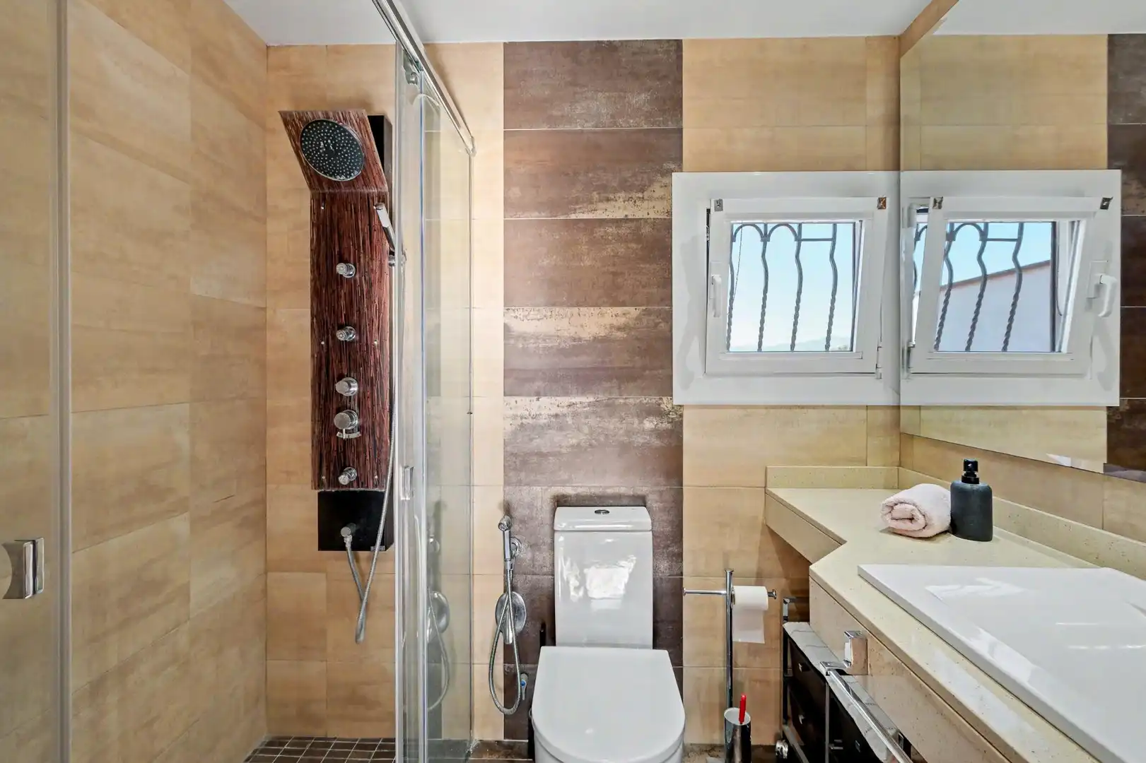 Villa avec piscine à vendre à 9 Carrer del Gironès, imagen 18