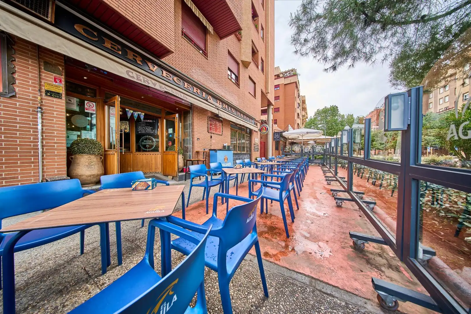 Terraza de Local de alquiler en Granada con Aire acondicionado