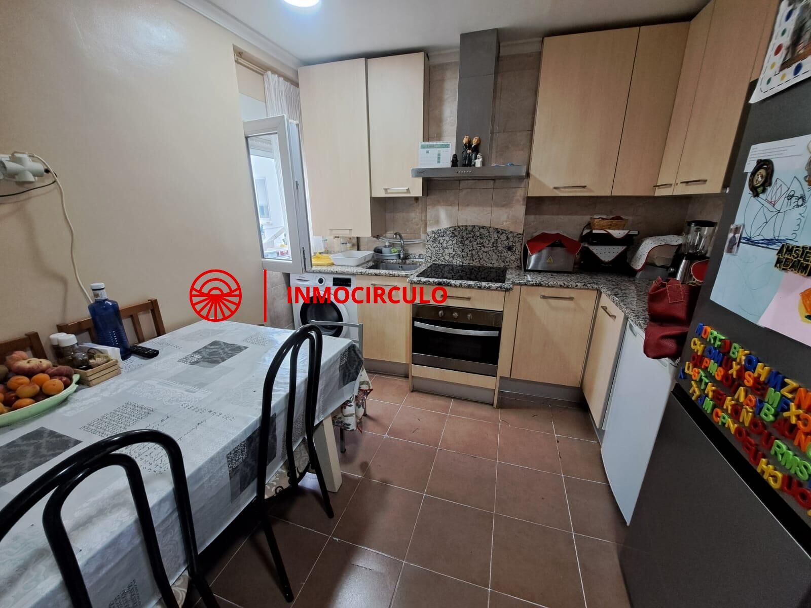 Kitchen of Flat for sale in Burgos Capital  with Heating