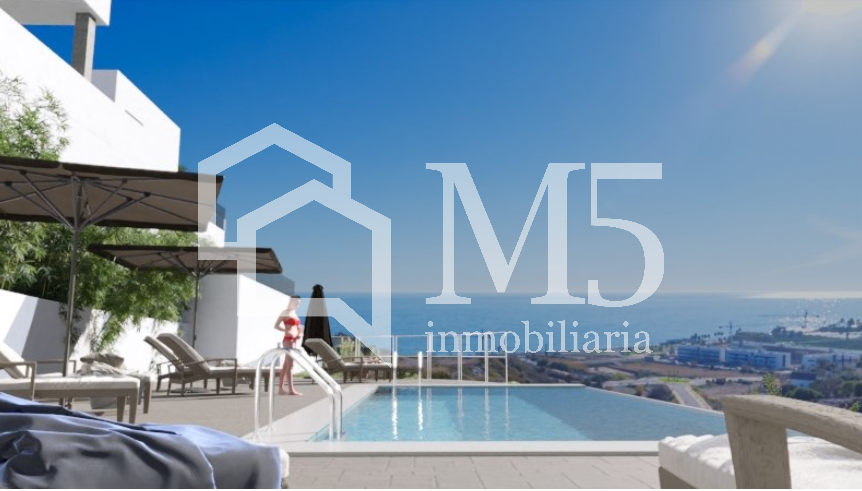 Piscina de Piso en venta en Vélez-Málaga con Aire acondicionado, Terraza y Trastero