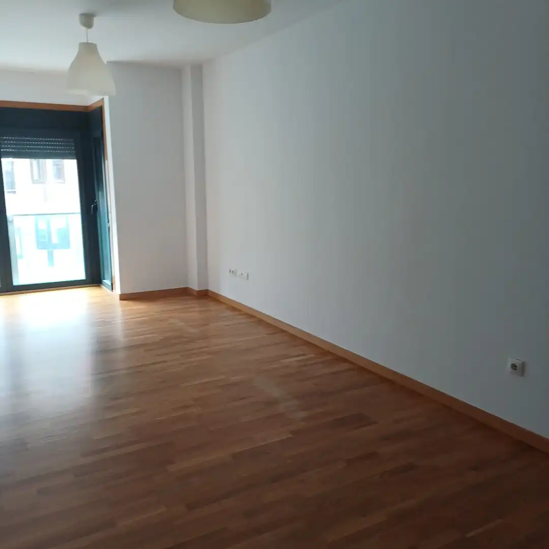 Piso en venta en Vilagarcía de Arousa con Calefacción, Parquet y Trastero
