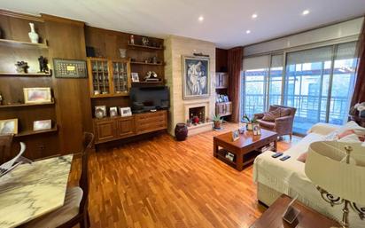 Living room of Flat for sale in  Barcelona Capital  with Air Conditioner, Heating and Parquet flooring