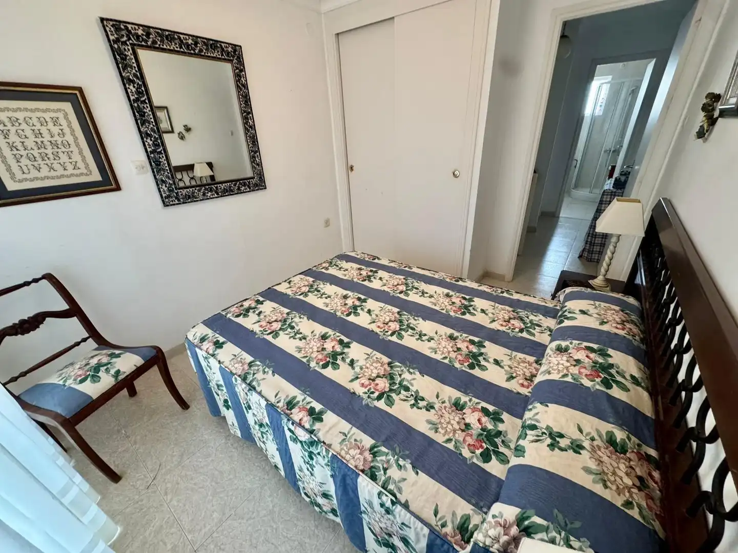 Habitación de Casa adosada en venta en Punta Umbría con Terraza, Amueblado y Balcón