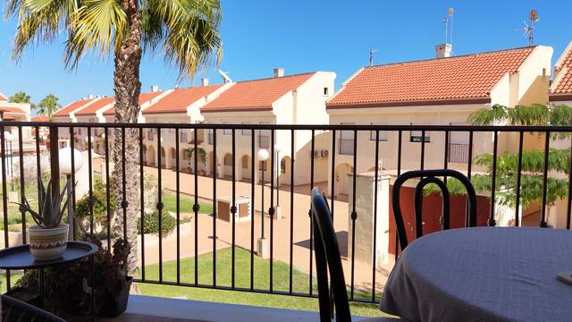 Casa adosada en Venta en Gran Vista - Olivo de Oro