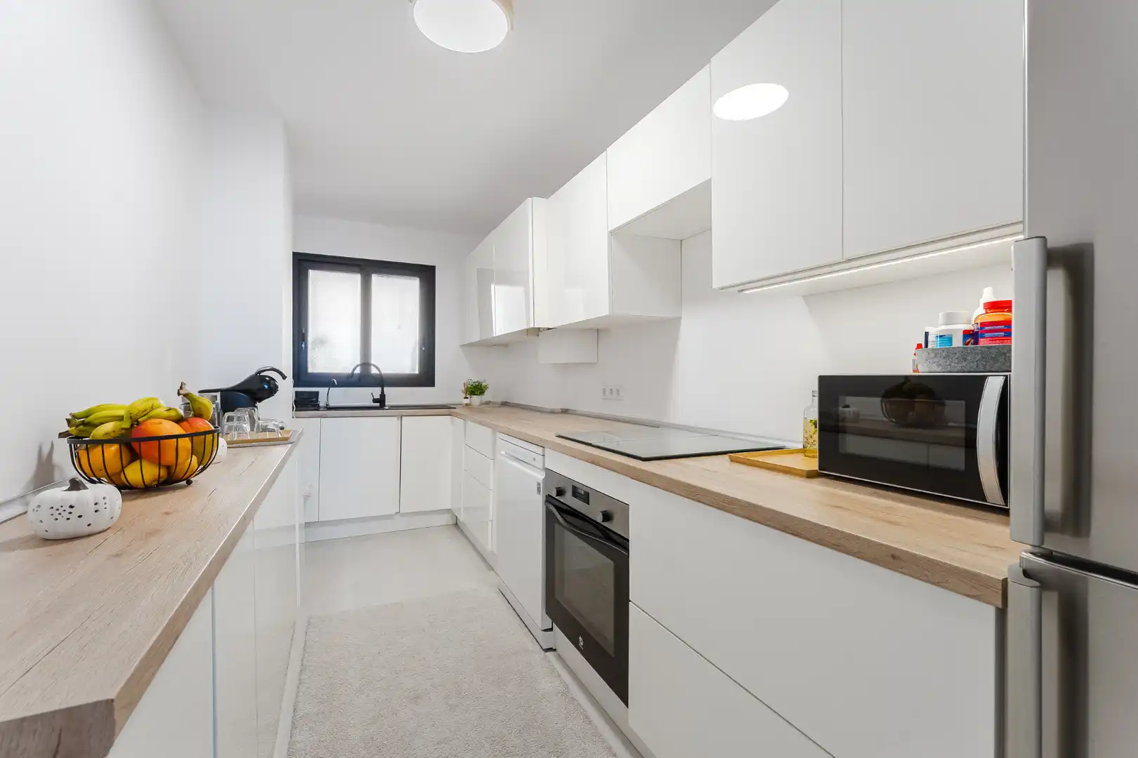 Küche von Wohnung zum Verkauf in Adeje mit Klimaanlage, Terrasse und Möbliert