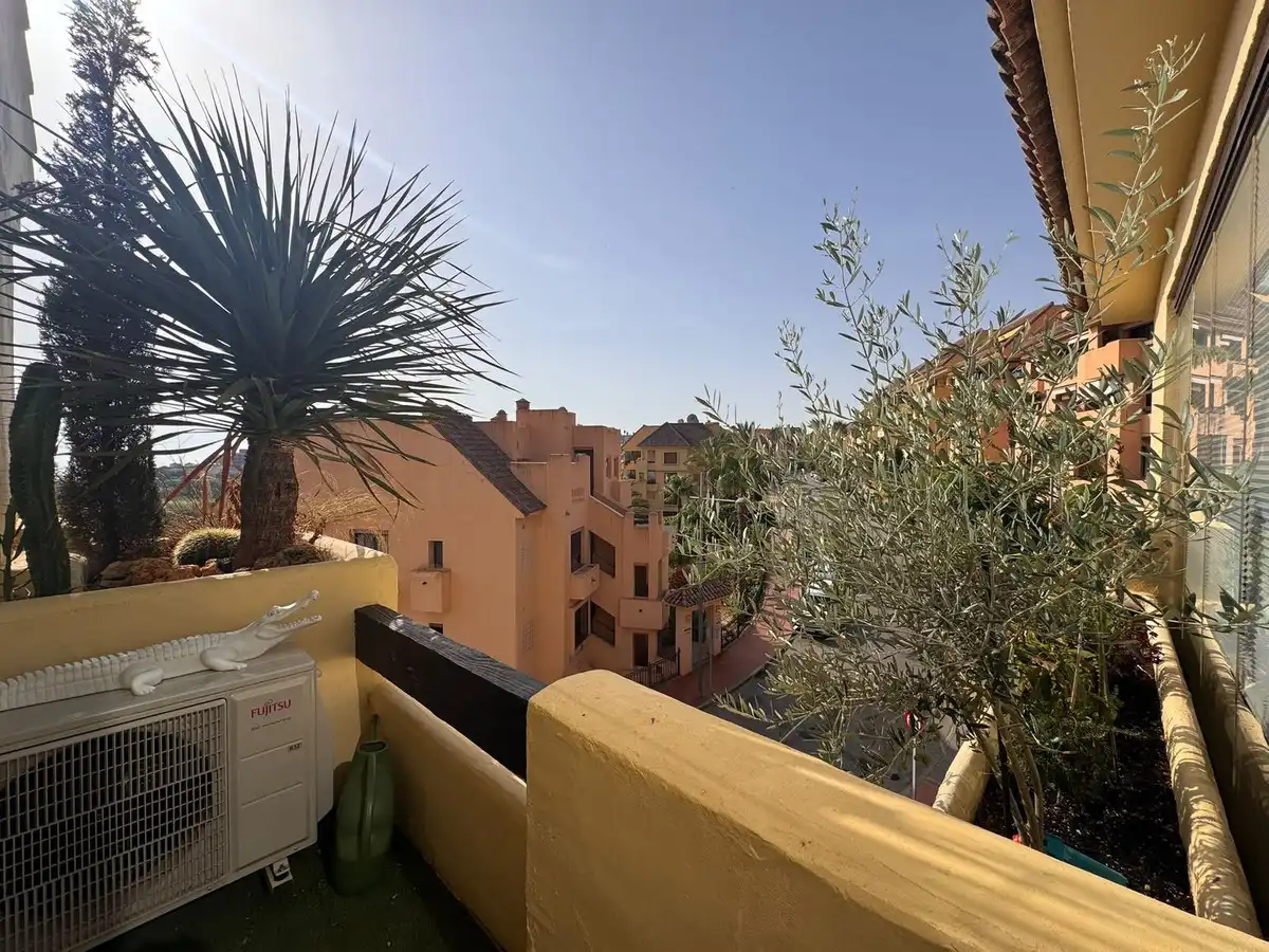 Mini appartamento con piscina in vendita a San Luis de Sabinillas