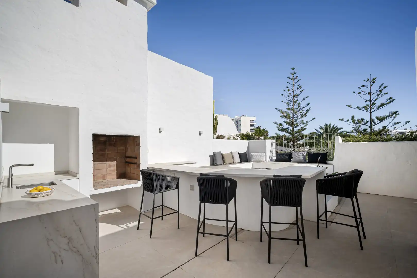 Terrace of Attic for sale in Marbella  with Air Conditioner, Heating and Terrace