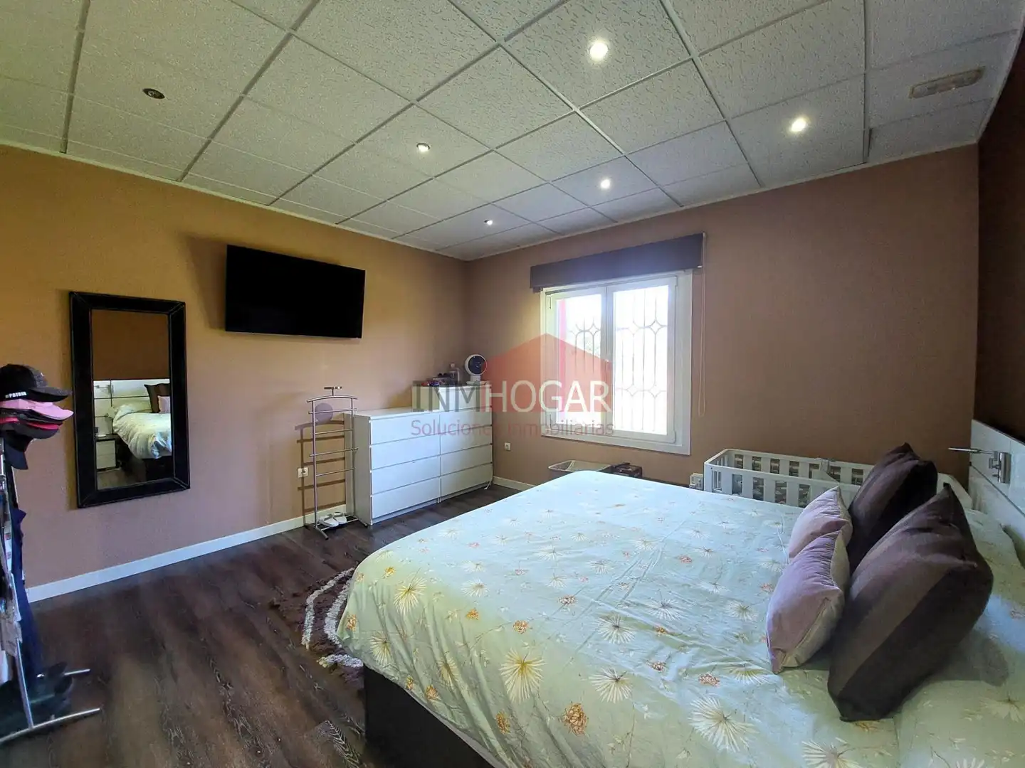 Bedroom of Houses for sale in Sanchidrián  with Private garden, Parquet flooring and Terrace