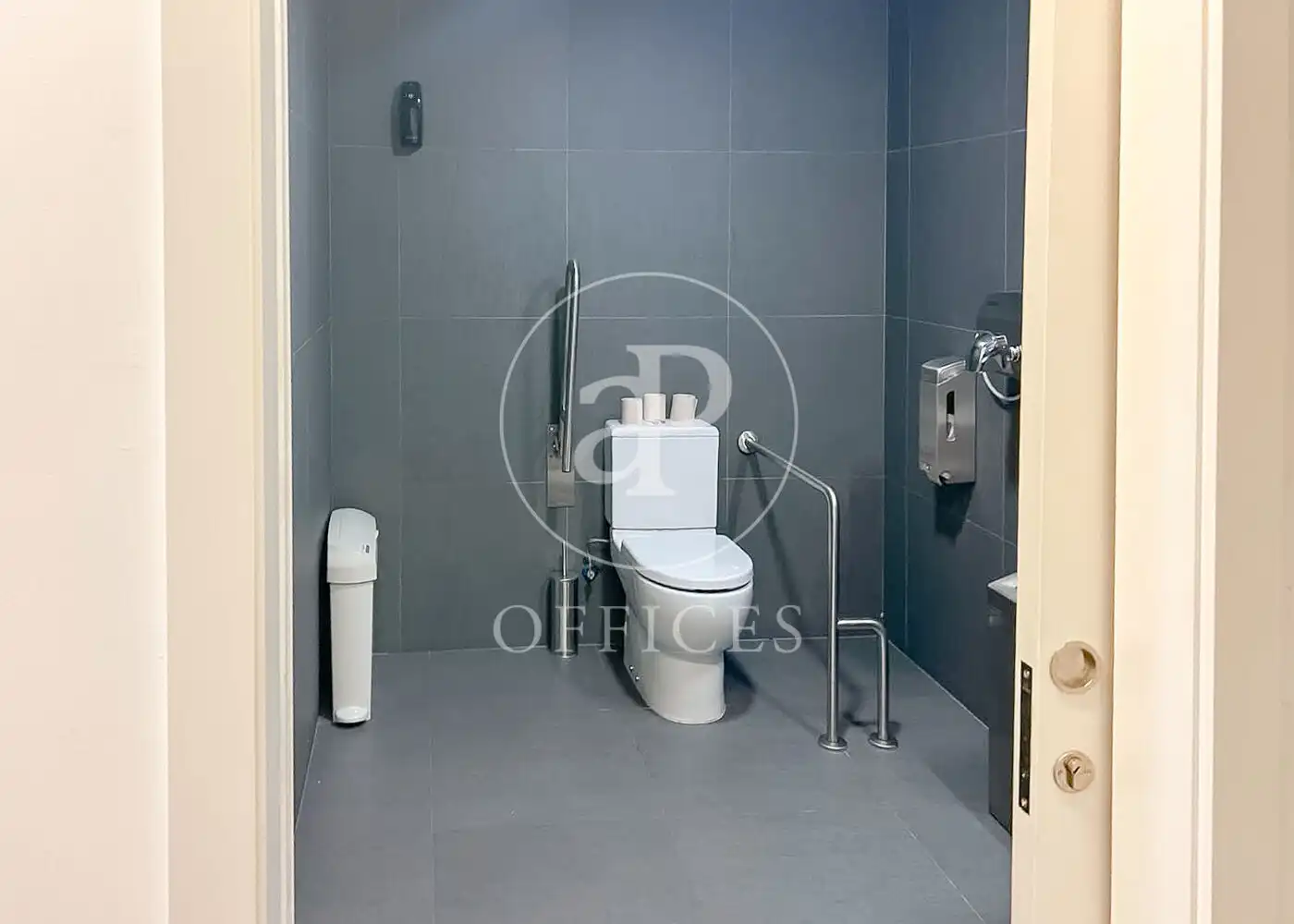 Office for rent in Madrid  with Air Conditioner and Heating