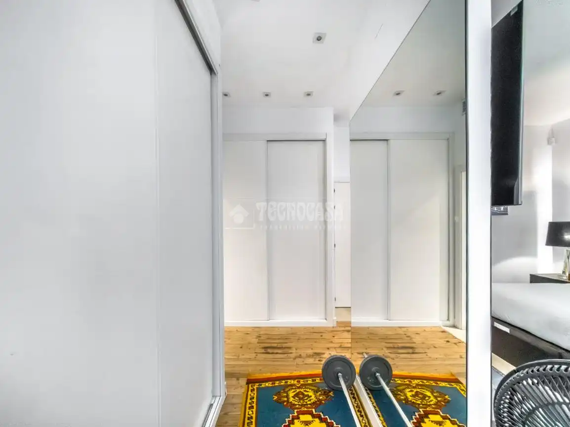 Bedroom of Flat for sale in Madrid  with Air Conditioner and Heating