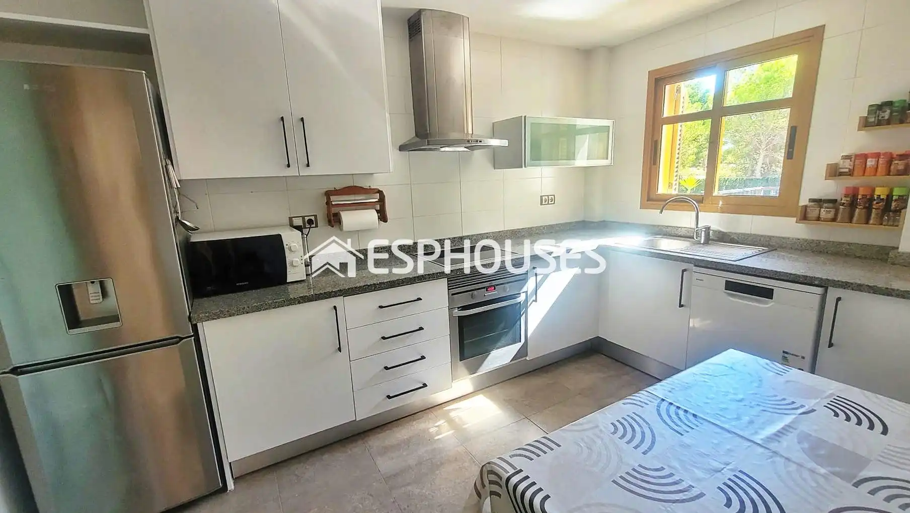 Kitchen of Houses for sale in Finestrat  with Storage room, Swimming Pool and Balcony