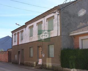 Exterior view of House or chalet for sale in Santa Cristina de la Polvorosa