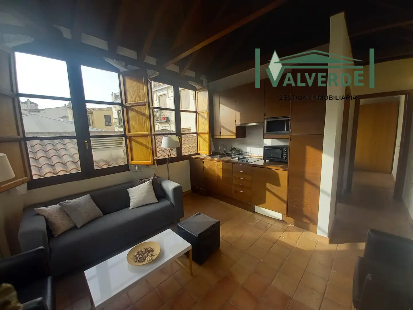 Flat for rent in Plaza de la Trinidad, Centro - Sagrario