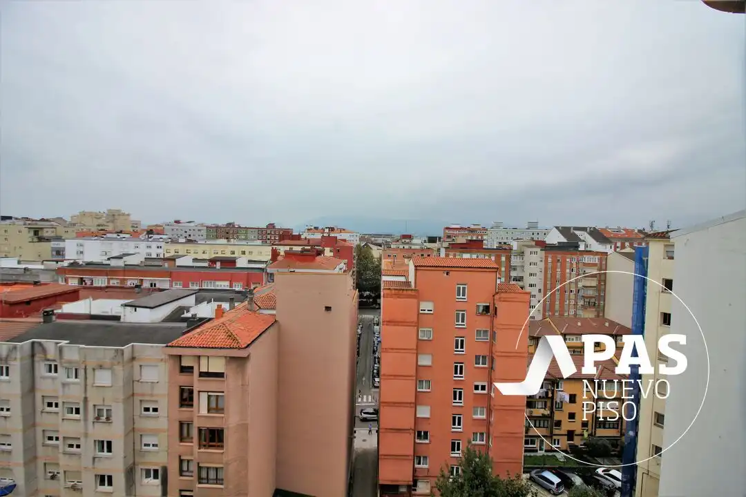Vista exterior de Pis en venda en Cuatro Caminos