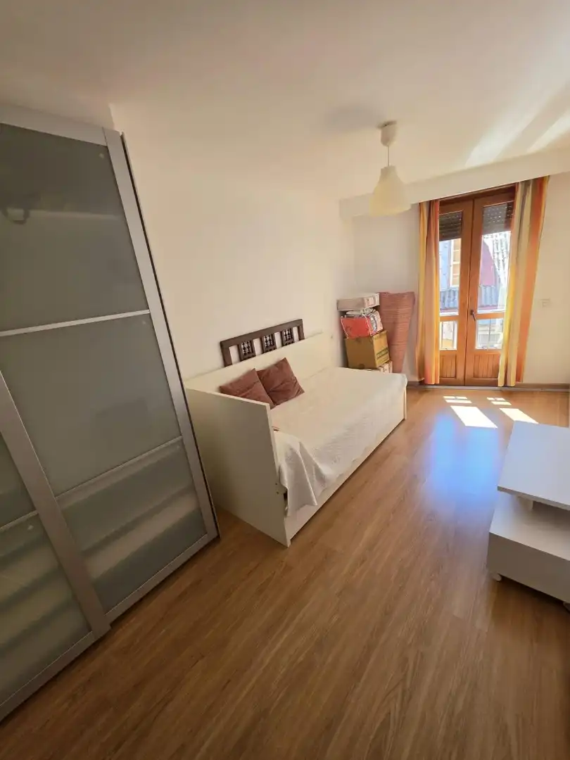 Habitación de Piso de alquiler en Ferrol con Calefacción, Amueblado y Horno