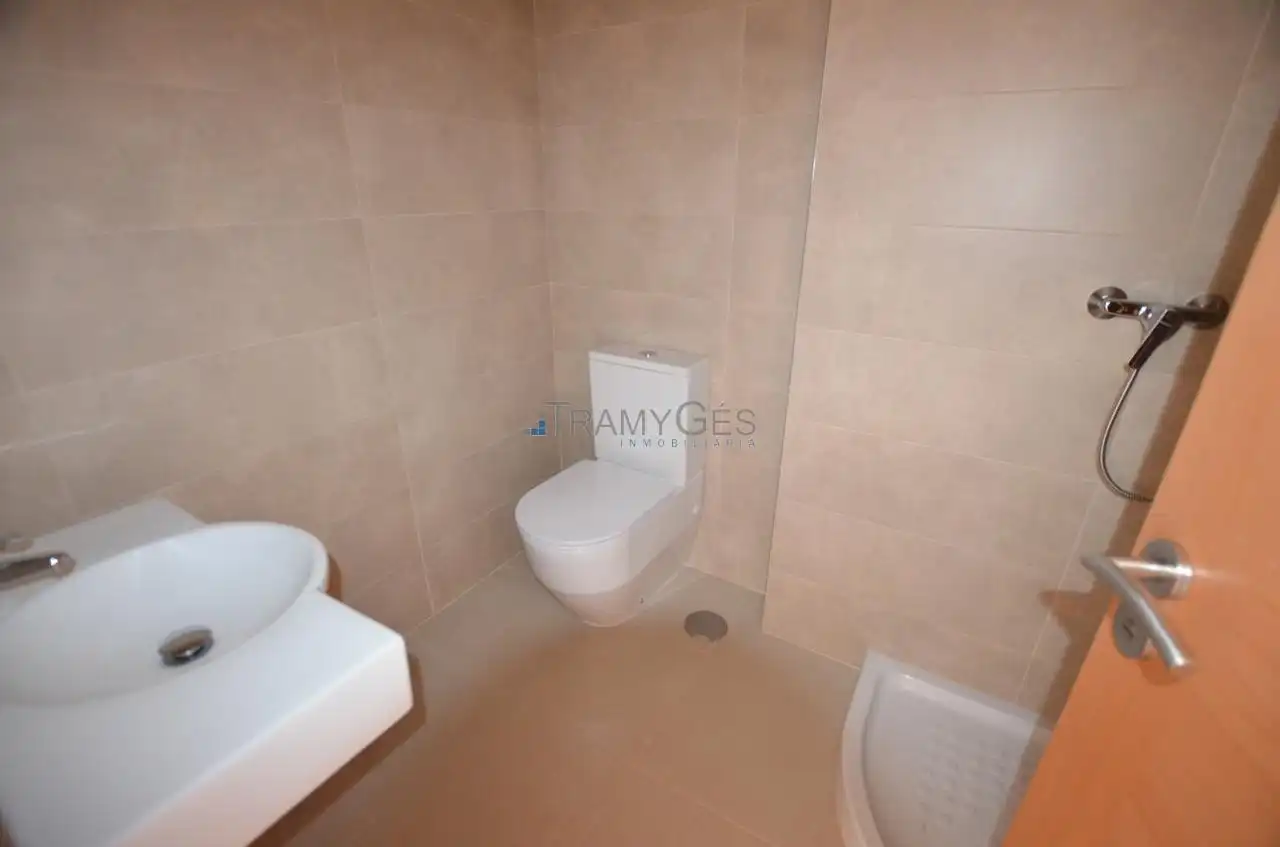 Bathroom of Flat for sale in Soutomaior  with Heating