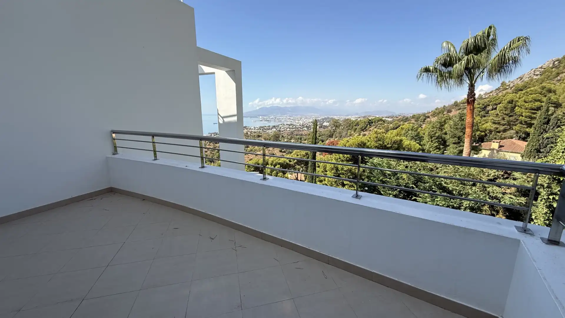 Houses for sale in Calle Esterlicia, 1, Pinares de San Antón