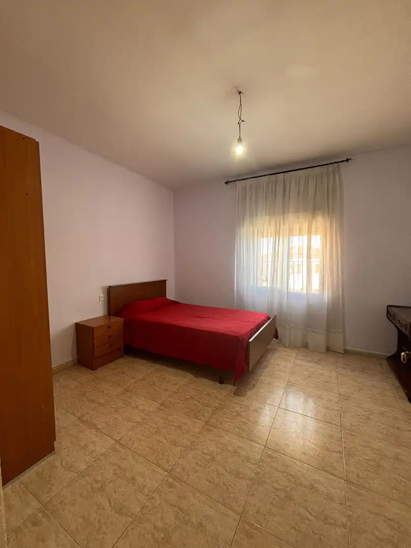 Bedroom of Flat for rent in Taberno