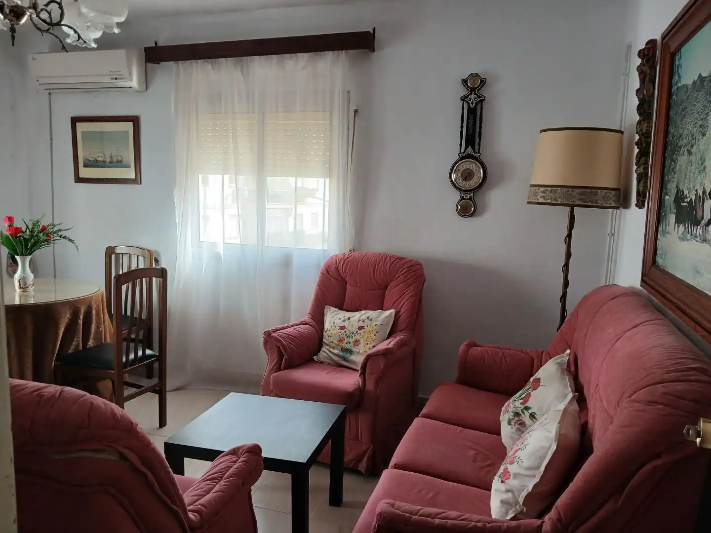 Living room of Flat for rent in Ronda  with Air Conditioner and Balcony