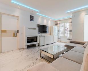 Living room of Single-family semi-detached for sale in Estepona  with Air Conditioner, Terrace and Storage room